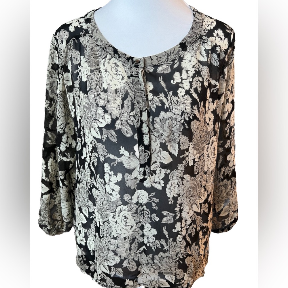 ASTR Black + Cream Silky Chiffon Semi Sheer Romantic Floral Blouse Size Small